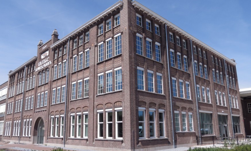 2015.