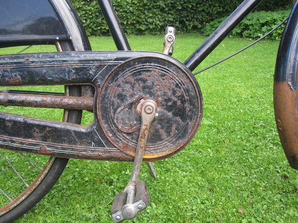 JBP metalen kettingkast.JPG