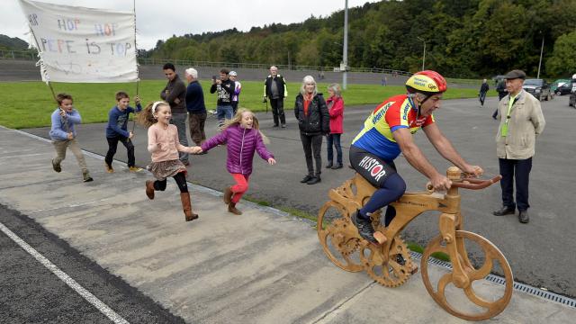 houten fiets.jpg