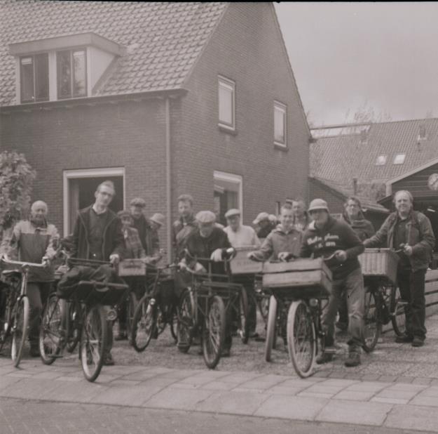tour m.jpg
