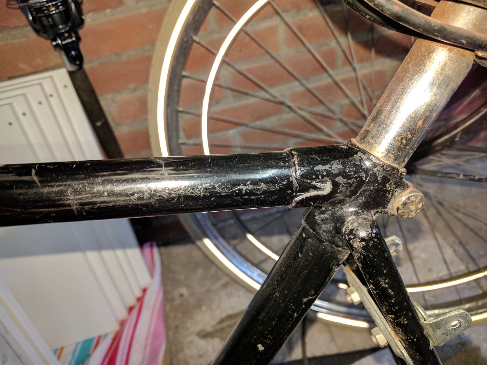 zadelpendetail.jpg