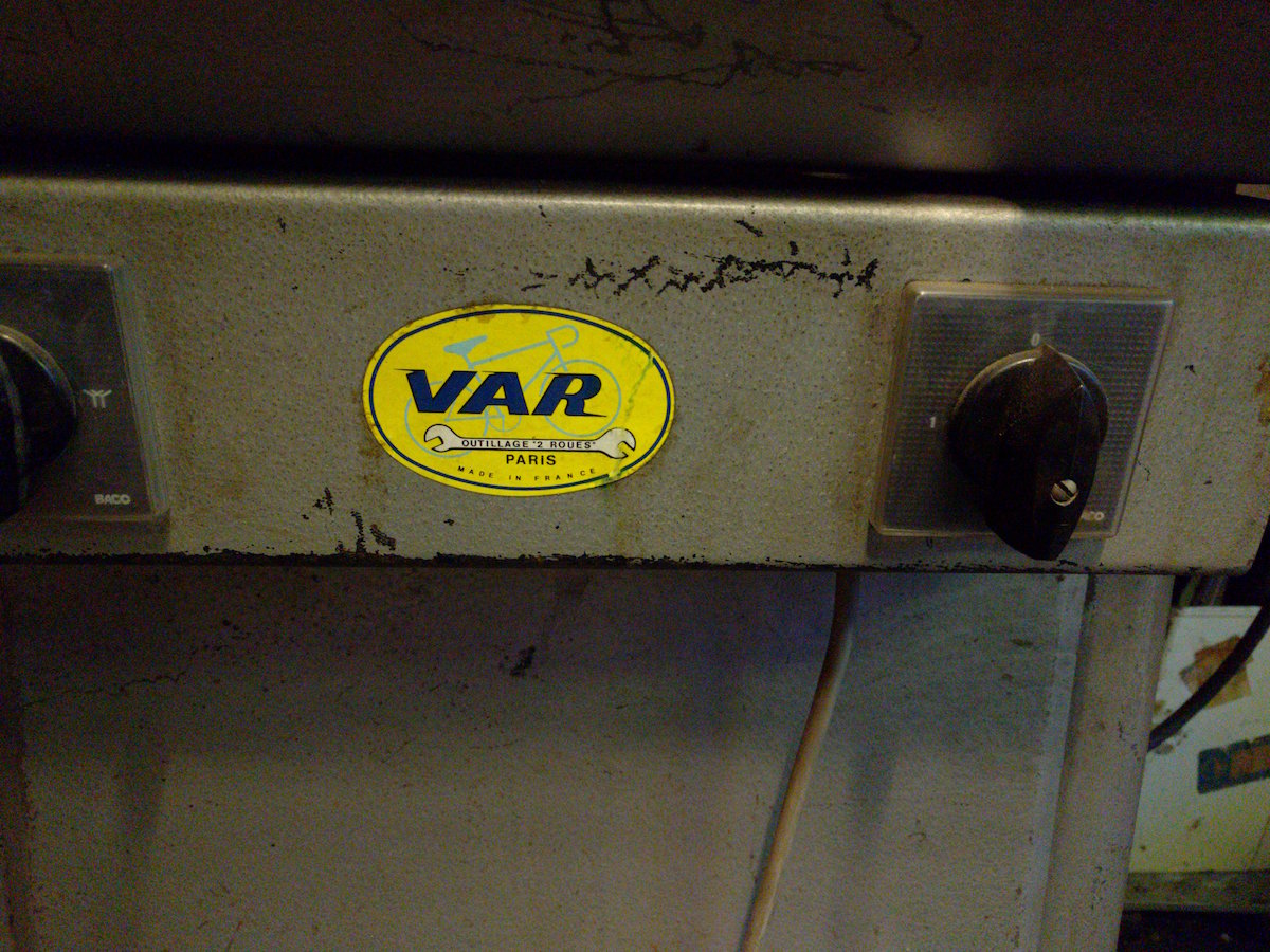 VAR_07.jpg