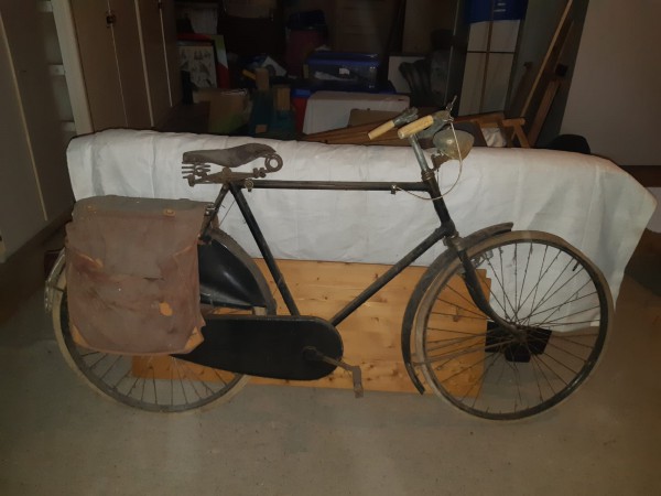 AntiekeHerenfiets_zijkant2.jpeg