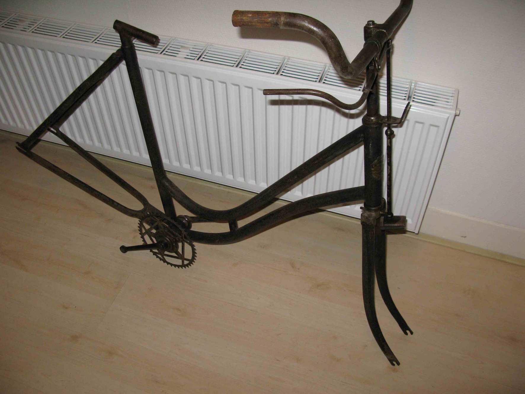 frame ackmann.jpg