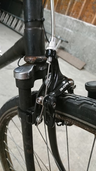 v_brake.JPG