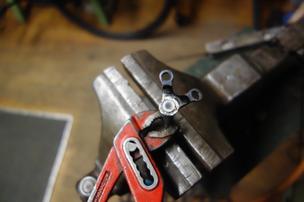 DSC05004.JPG (133.4 KiB) 7508 keer bekeken Eerste gat gedicht