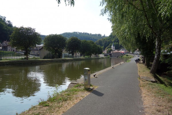 DSC06557.JPG (808.27 KiB) 4987 keer bekeken fietsen langs de kanalen in Frankrijk
