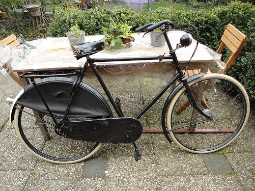 Klik op de foto voor een vergoting.
