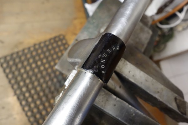 DSC06979.JPG (295.55 KiB) 3505 keer bekeken tekst op het stuur overgebracht