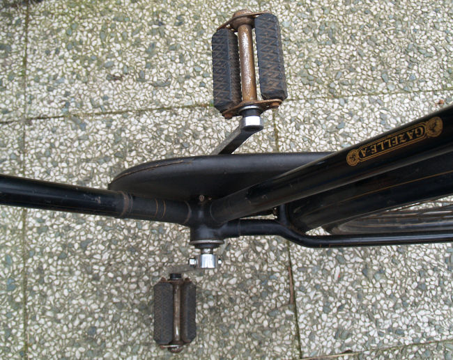 gazelle1941-8.jpg