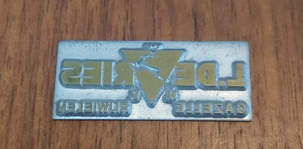 235770669_211760597587801_5337866737918618376_n.jpg (52.92 KiB) 3485 keer bekeken Lammert de Vries logo met Gazelle