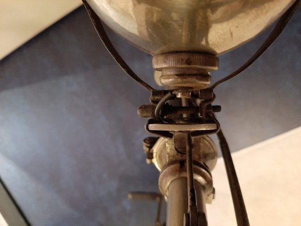 klem koplamp 1929.jpg