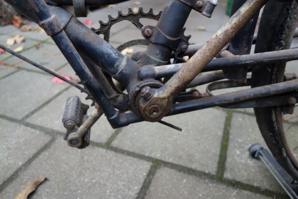 DSC08214.JPG (365.16 KiB) 14444 keer bekeken Het betere loodgieters werk