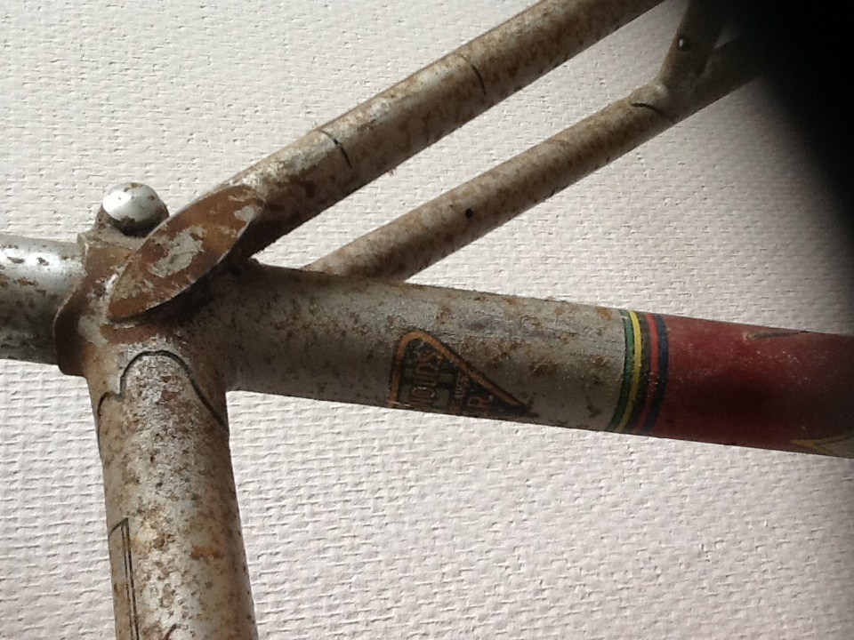 Jabo frame detail 2