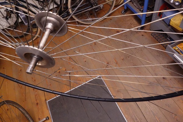 DSC09015.JPG (565.45 KiB) 2635 keer bekeken wieltje spaken