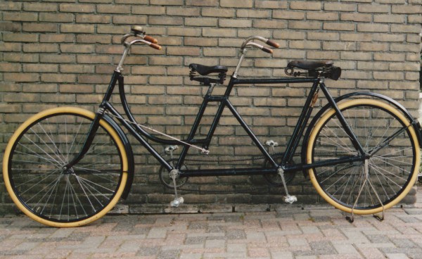 tandem 1903 DH12658 gecompr..jpg