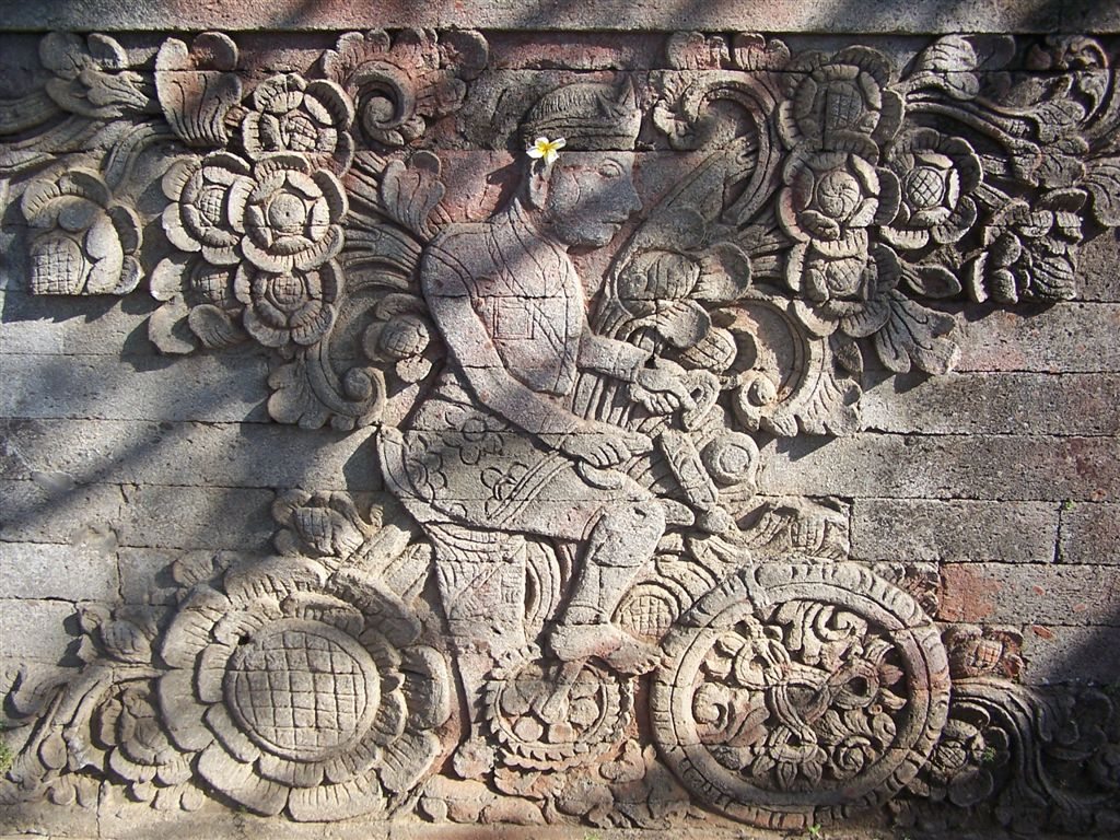 Bas-relief_cycliste_hollandais.jpg
