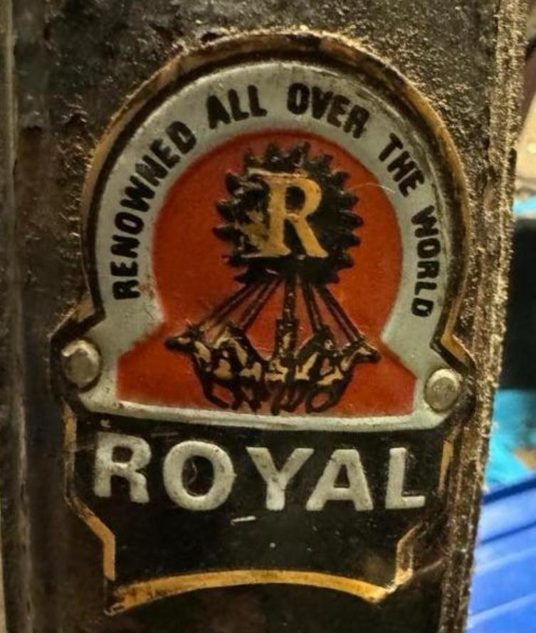 royal.jpg