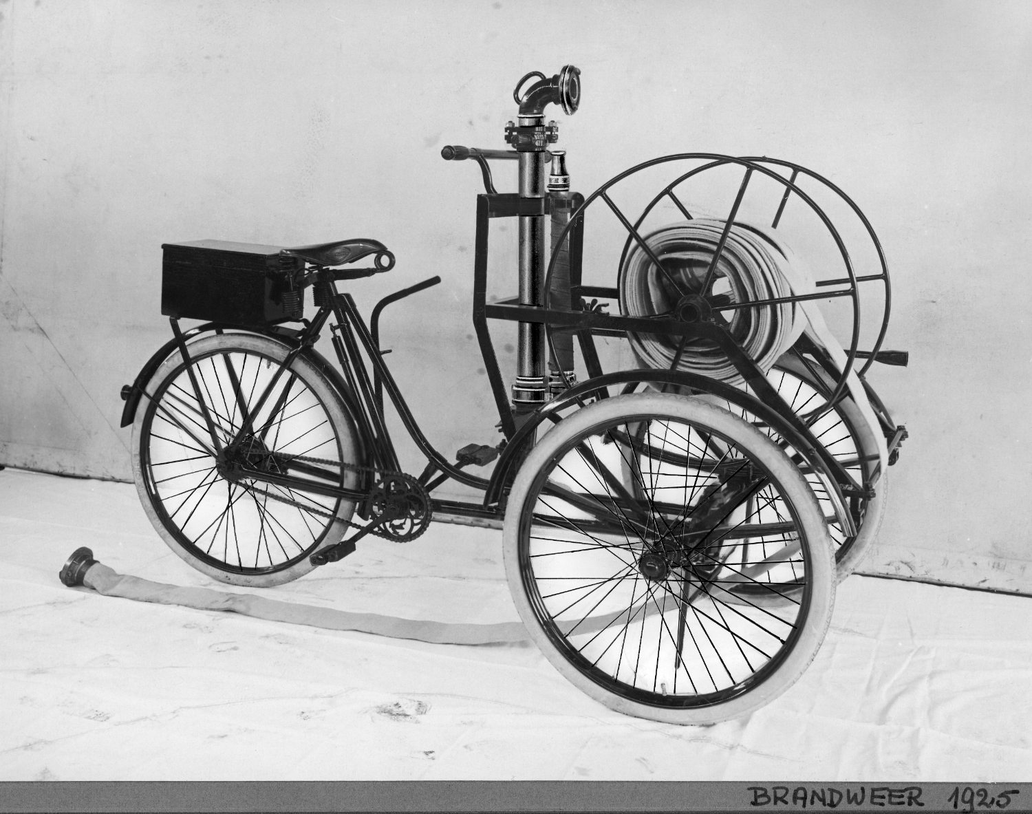 Bakfiets-brandweer-1925.jpg