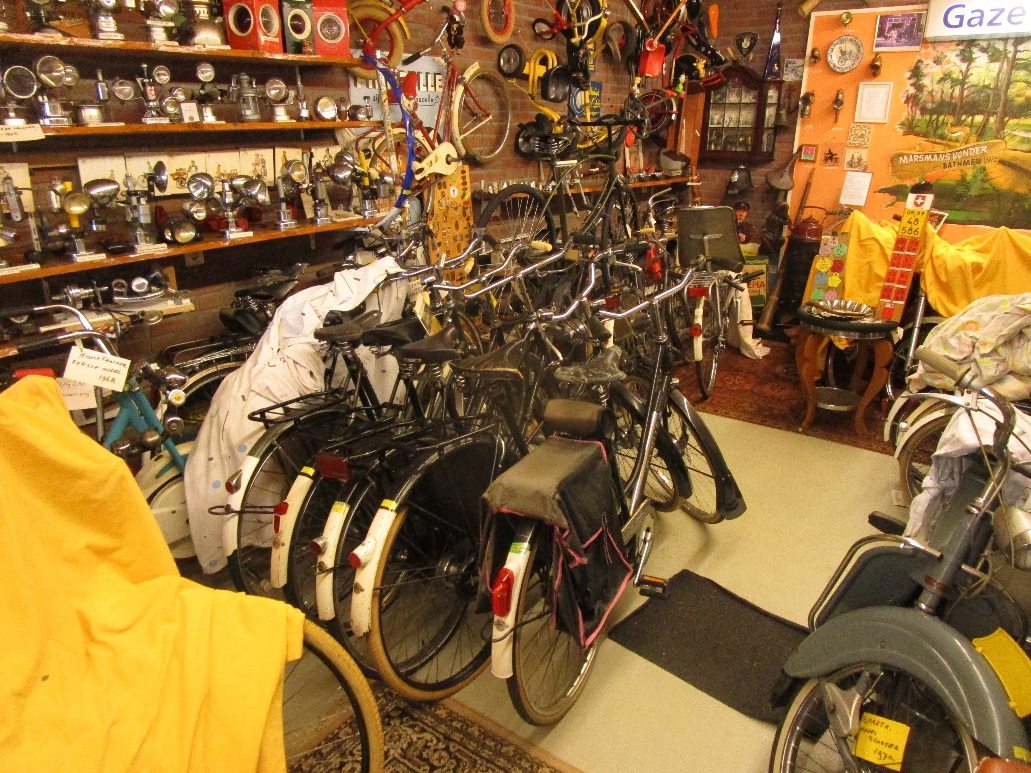 Bettinkdijk Loo, Fiets- en brommermuseum Wim van Zee, WtC 2024 - (21) S.jpg