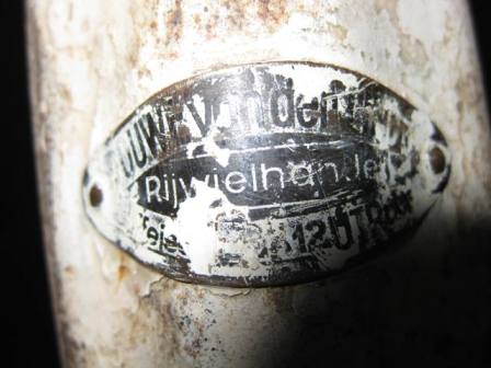 Plaatje achterspatbord zichtbaar: Douwe van der Linde - Rijwielhandel Utrecht