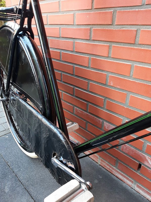 BB60 frame ger..jpg