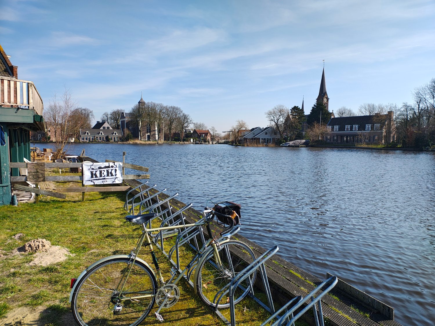 Fiets naast Amstel.jpg