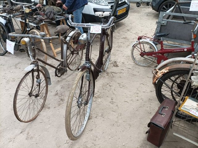 PHOTO-2025-10-12-18-41-12 (2).jpg