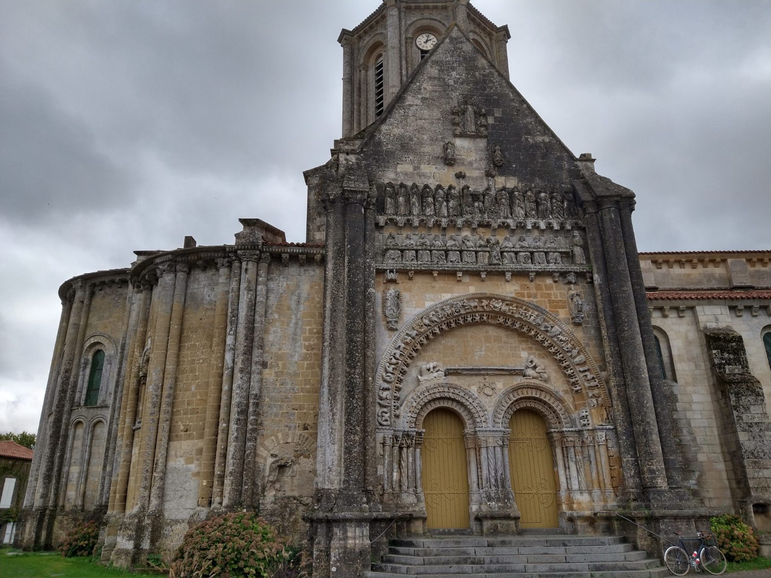 Église Notre-Dame-de-l'Assomption - Vouvant .jpg