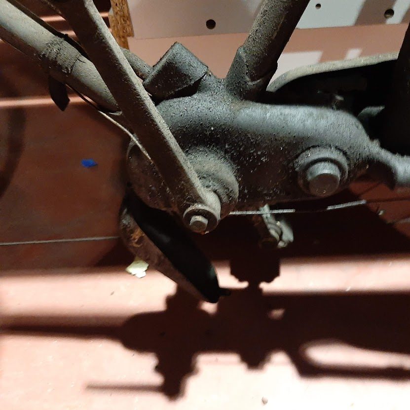 Bismarck versnellingsbak links.jpg