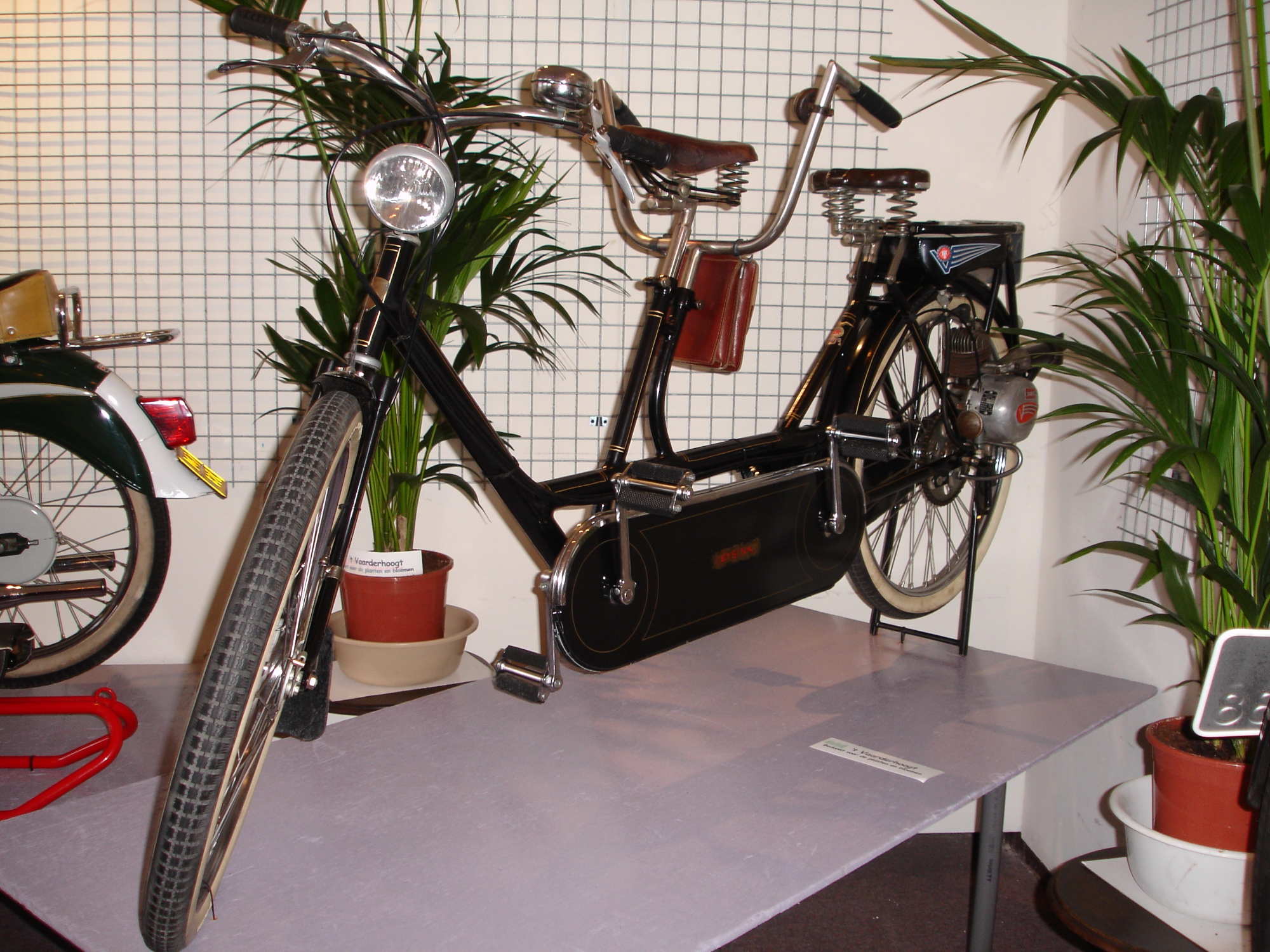 Moto tandem Soest 2012.jpg