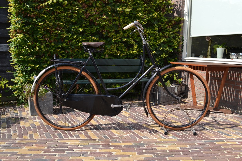 Gruno damesrijwiel jaren 20-30 00.JPG